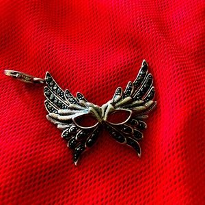 Thomas Sabo Sterling Silver and Onyx Stone large Venetian mask charm